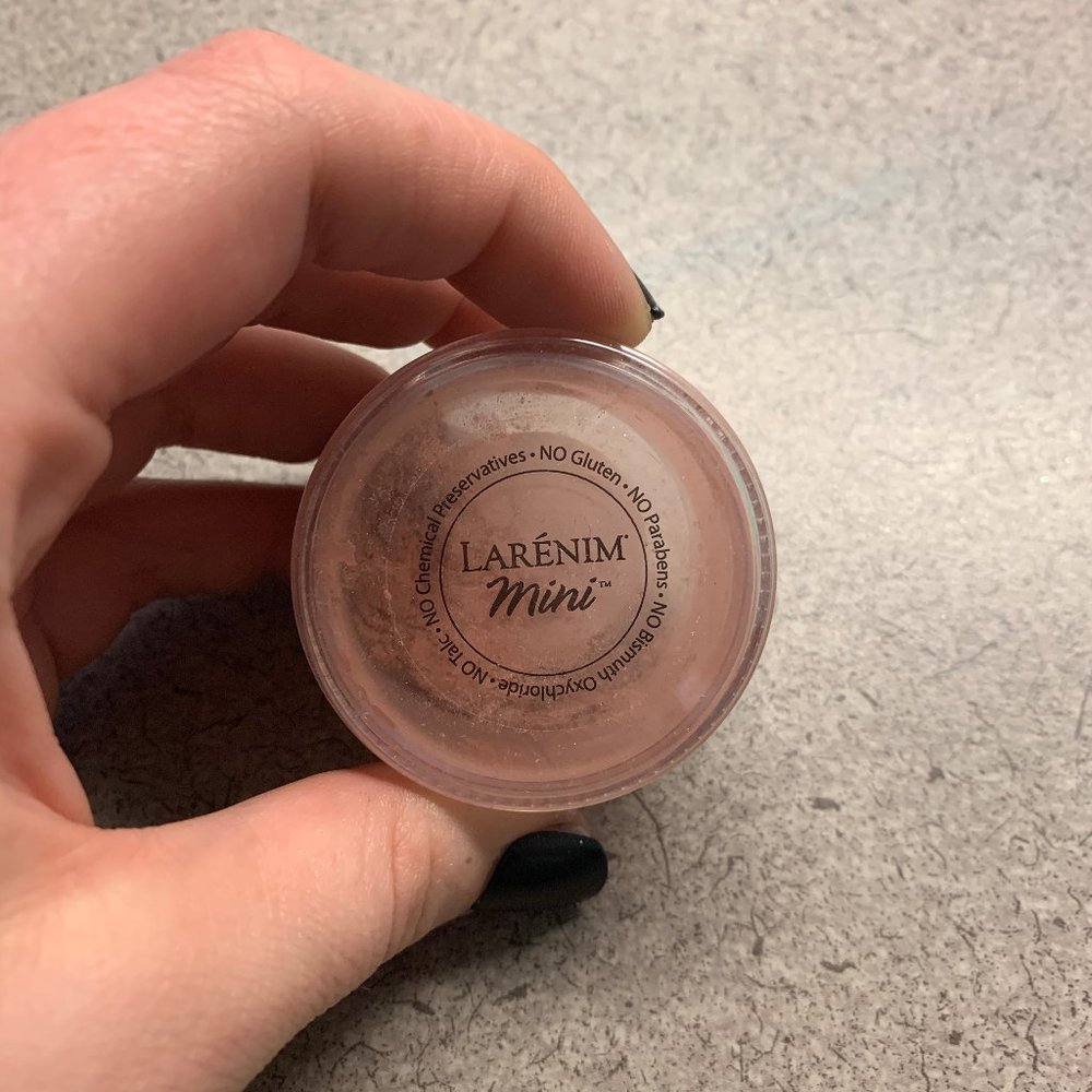 Larenim Mineral Powder Blush - Mauvelous